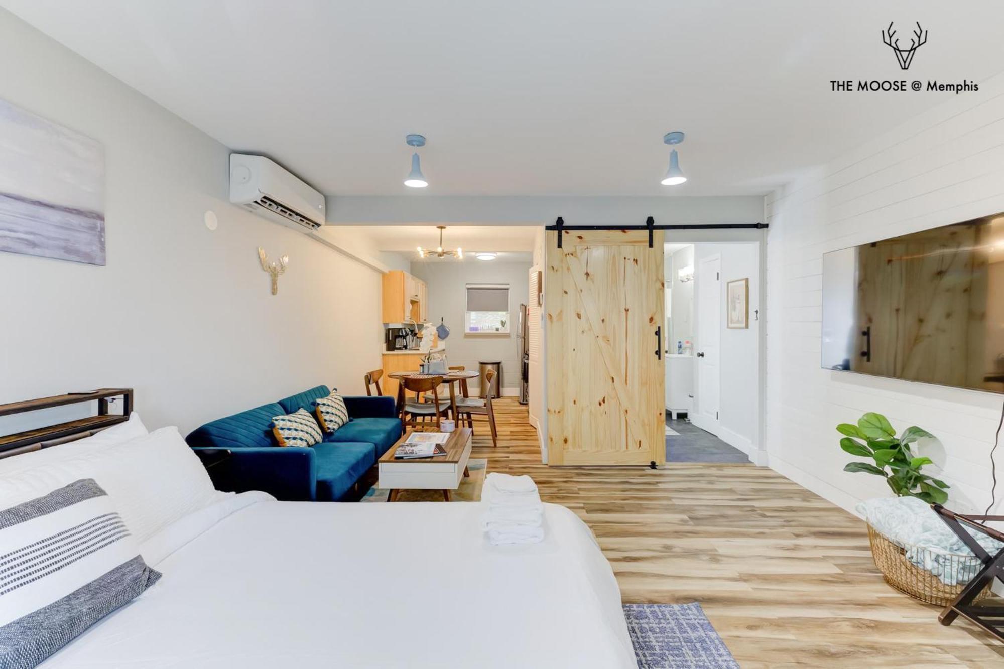The Moose #11 - Luxe Modern Loft With King Bed, Free Parking & Wi-fi * Memphis